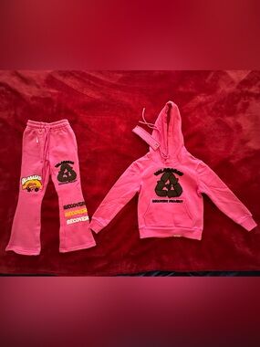 Valabasas Stacked Play Hot Pink Sweatsuit - Bold Graphic Label